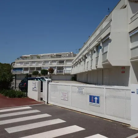 La Fregate-11 By Interhome Le Grau-du-Roi