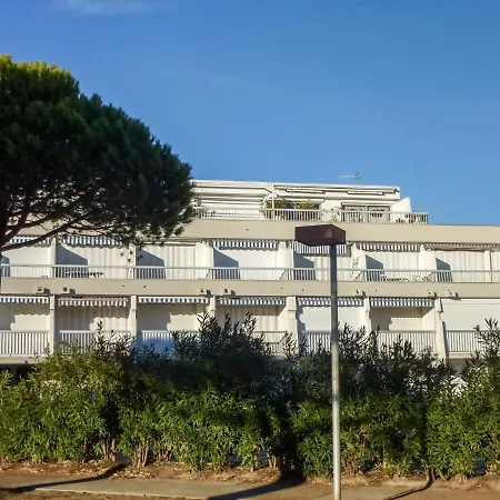 La Fregate-11 By Interhome