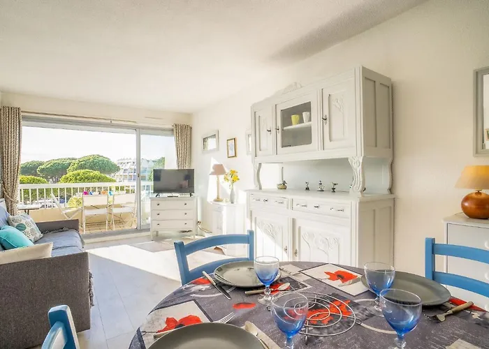 La Fregate-11 By Interhome * Le Grau-du-Roi